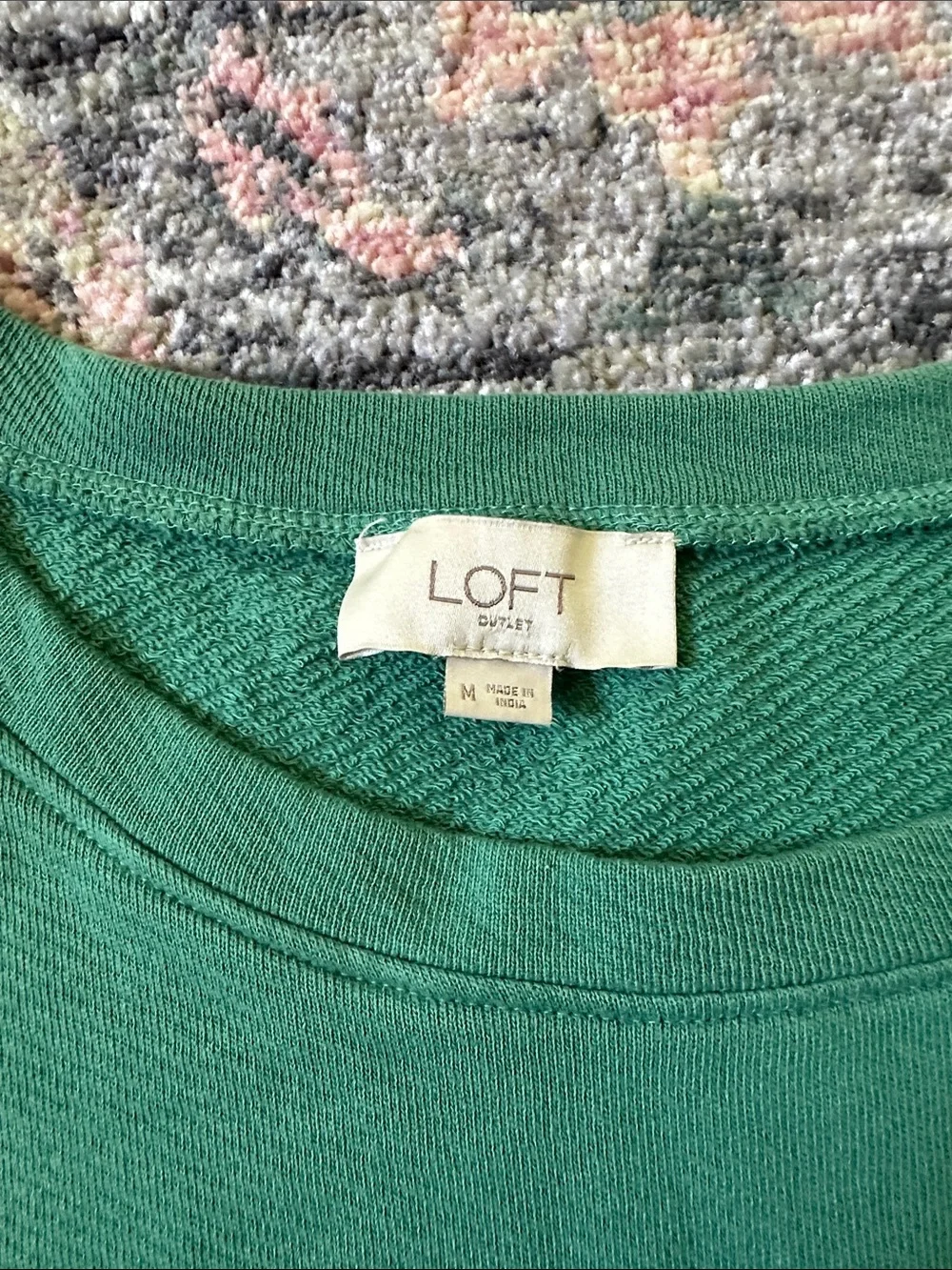 LOFT Women’s Medium Green Puff Sleeve Blouse Like New!